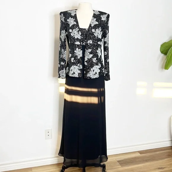 black and white dress for mother of the bride ELARIA MAXI DRESS main image 1